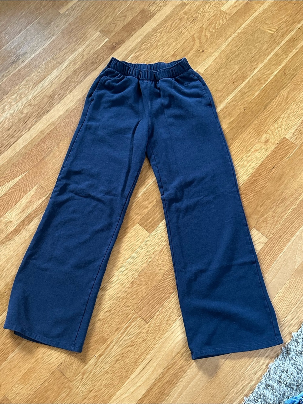 Hollister Navy High-Rise Wide-Leg Sweatpants